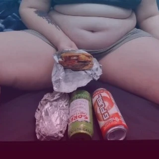 bbw.goth.glutton