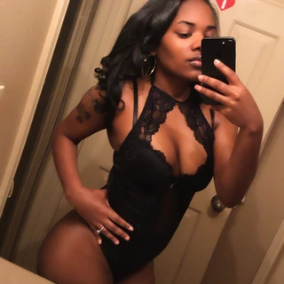 @Therealkbellabee