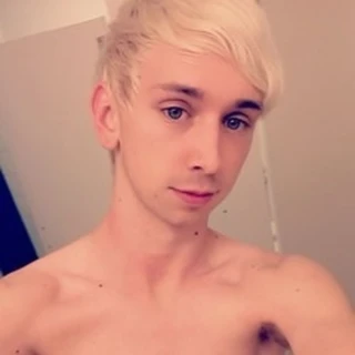 Blond_boi