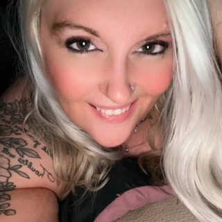 Blondetattedmama