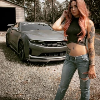 Tatted Car Chick