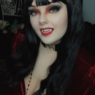 🕷bbw goth bitch 🕷