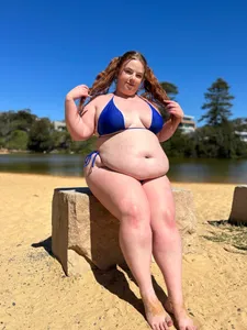 chubbybellyredhead