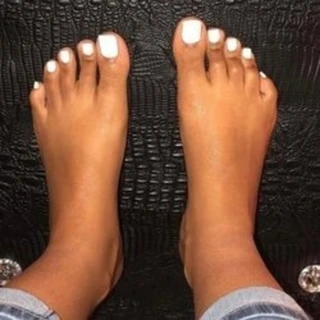 coco sexy toes