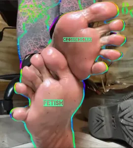 Crossedsolez