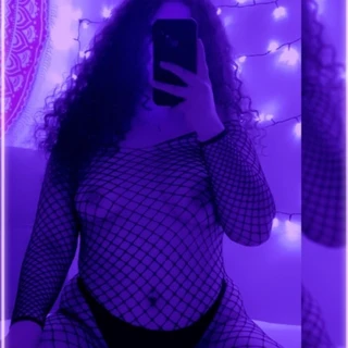 CurvyCurly888