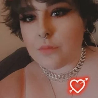 CurvyQueen69