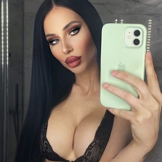 Evilyn Jezebel