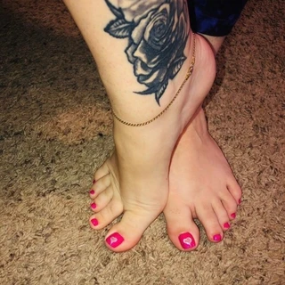 Fabfeetandheels