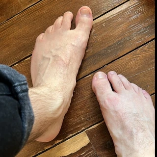 Feetaddict