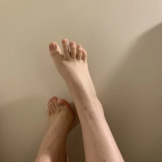 Feet Baby 
        