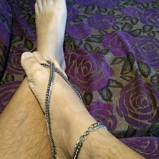 feetdedosguarros94