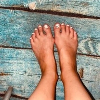 Foot pics