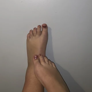 Alis Foot Pics