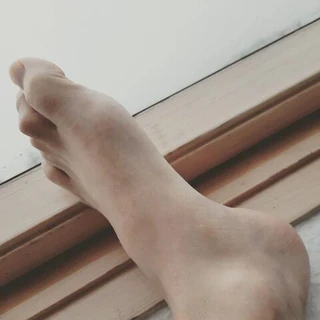 ghost__feet