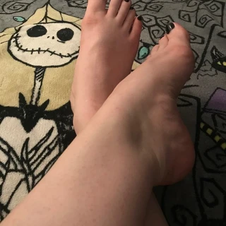 Halloweenbabefeet