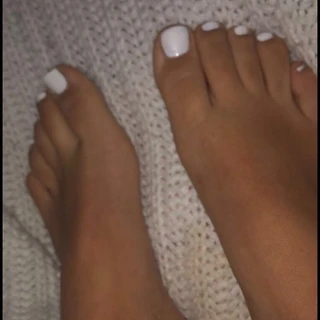 Honey Bunny Feet