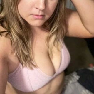 Hornybunni23