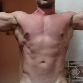 Muscleboy42