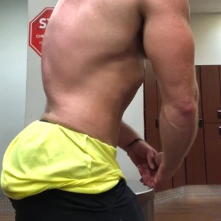 Hugemusclebooty