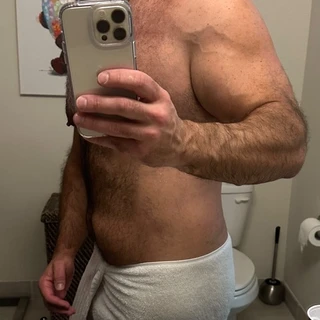 HungBuiltMsclbear