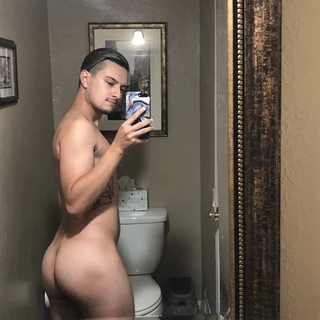 Hung Latin Papi