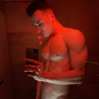 Johnieofficial_