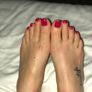  Josie Toes 