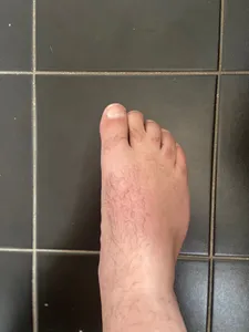 Sam’s feet