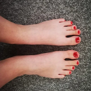 Katherine Long Toe