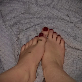 Feet_Kelly