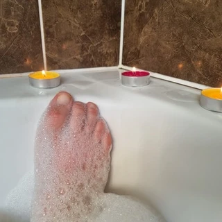 Kelly's Feet (14 day free trial)