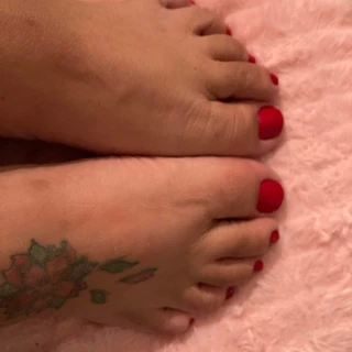 Loveemfeet77