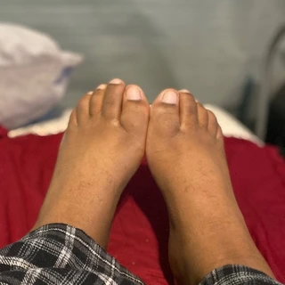 Feet_1999