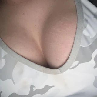 pretty tits XL