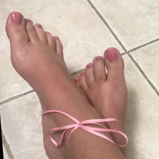 PiinkyToes