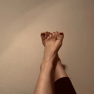 Pretty Little Feet 