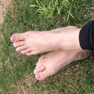 Purelyfootsie