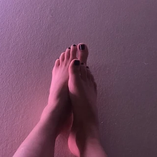 toes