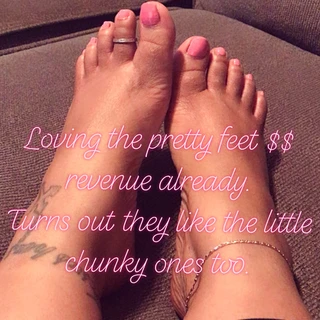 RedsPrettyFeet