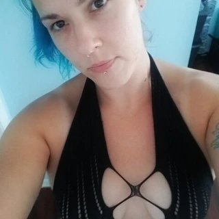 Sam  #1 HOTTEST MOM ON ONLYFANS 