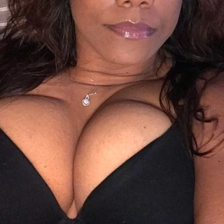 Vicky voluptuous