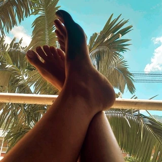 I LOVE FEET