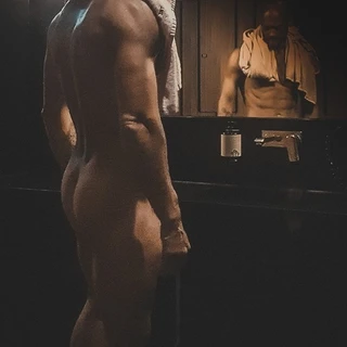 The Fitness Exhibitionist Uncesored