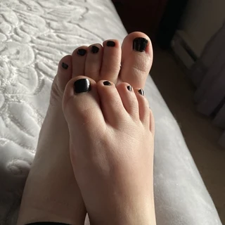 Tiny Tootsies