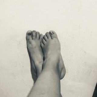 Katrina Feet