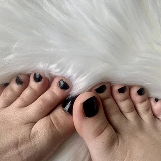 Feet Fans only