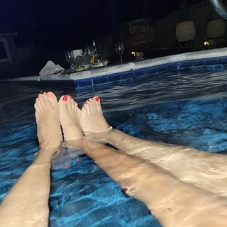 Pretty feet and more