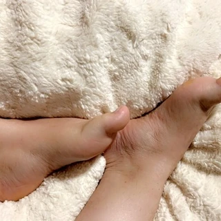 Feet Pictures 