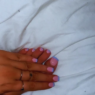 Feetgirlll